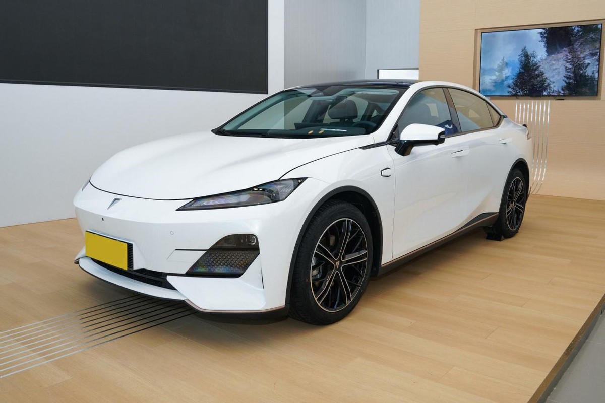 16.89万起售的深蓝SL03，瞄准20万级合资车型，真合用户胃口吗？