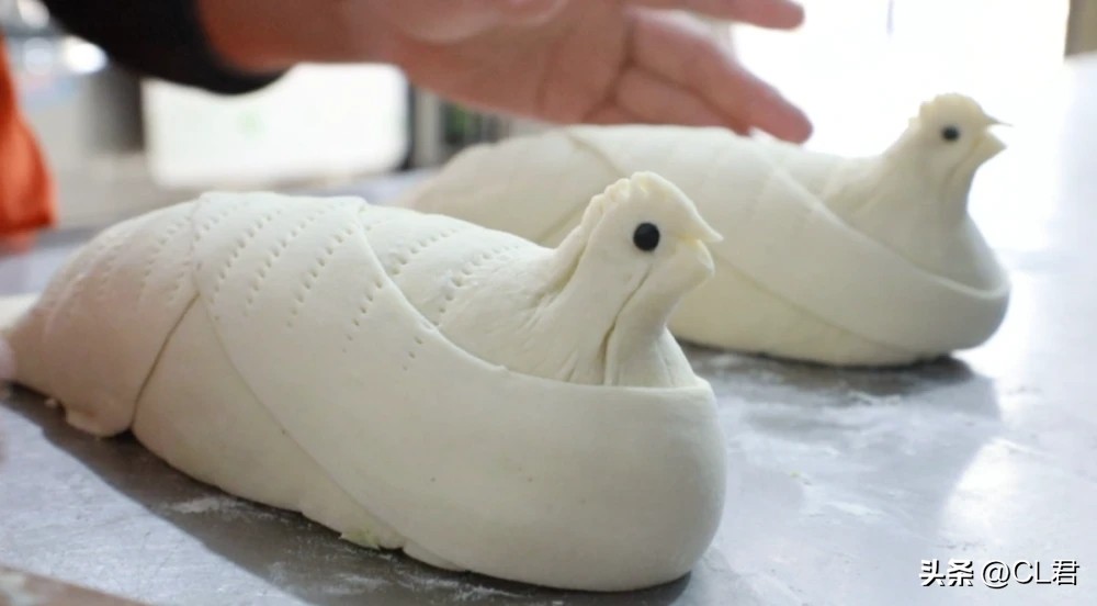 农历六月初一是什么节日吃什么,六月初一是半年节吗