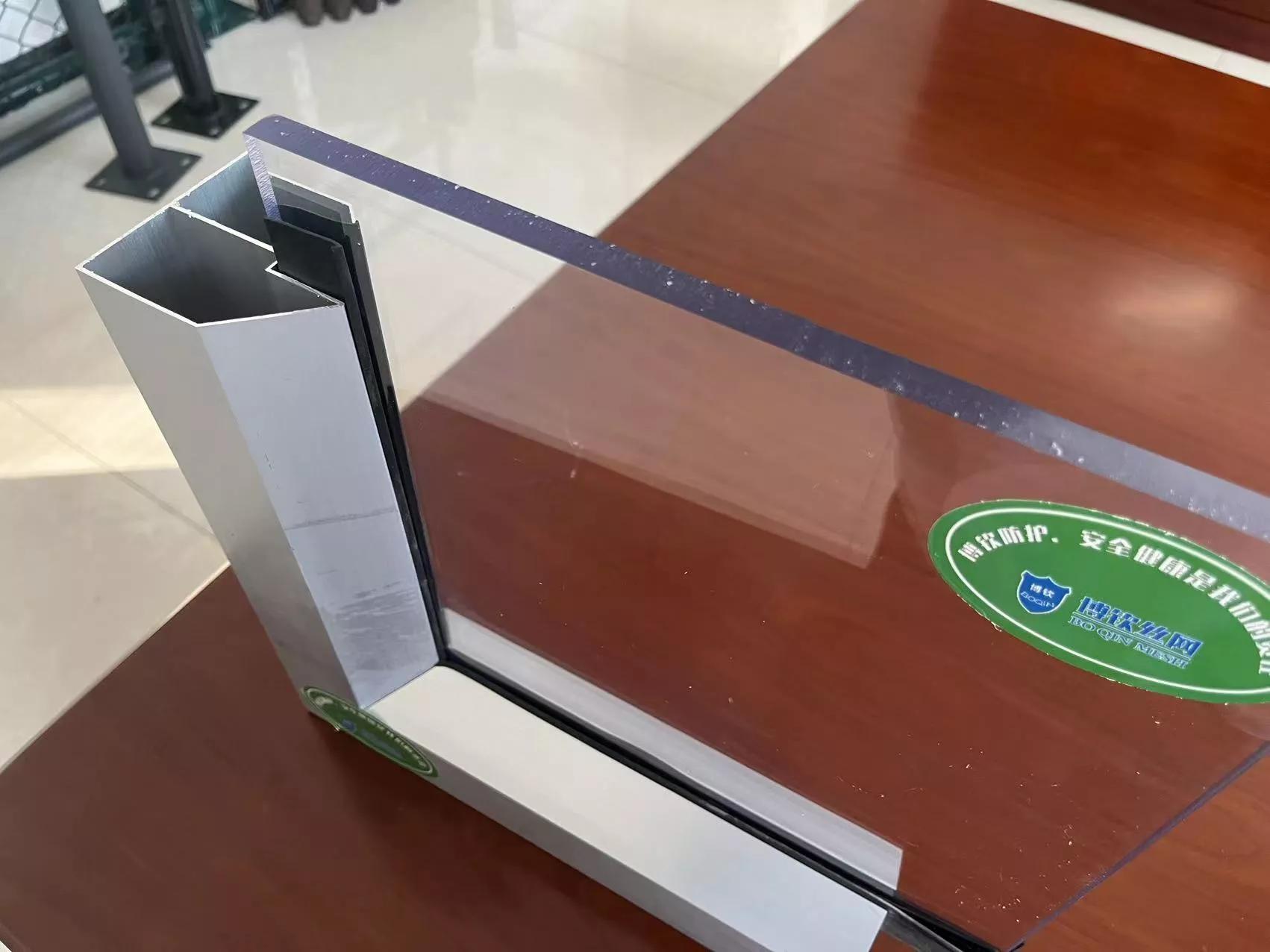 声屏障屏体厚度和透明屏体厚度,声屏障隔音材质哪种好