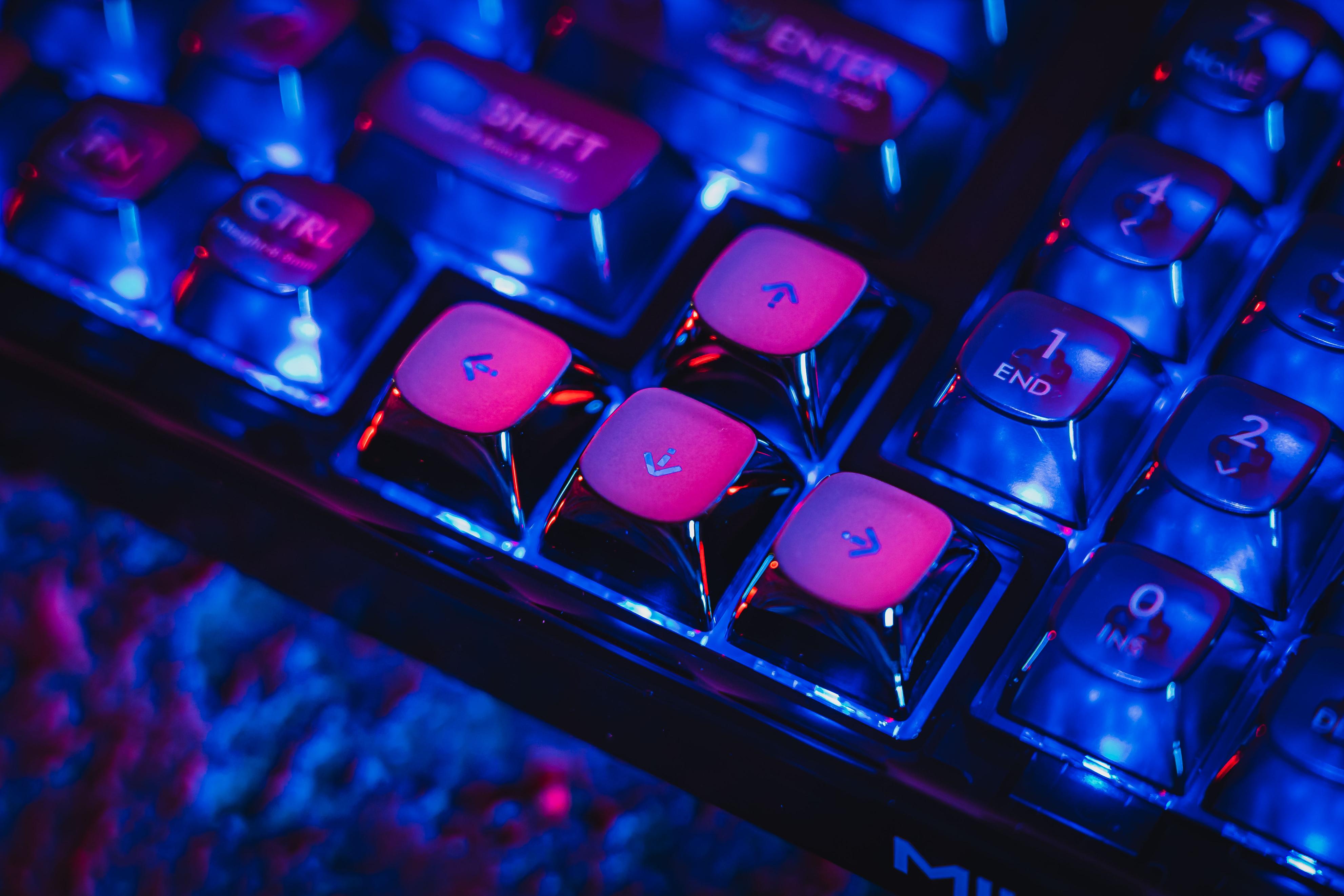 从黑白到多彩，客制化键盘能带来哪些惊喜？米物BlackIO98体验