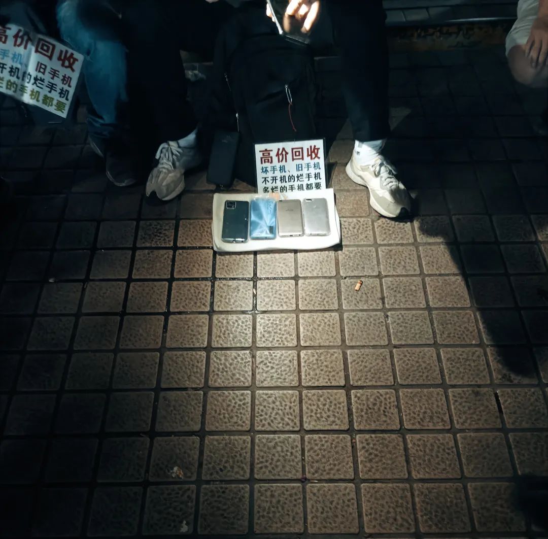 三和青年调查实录：龙华汽车站，这里是深圳最特殊的地方