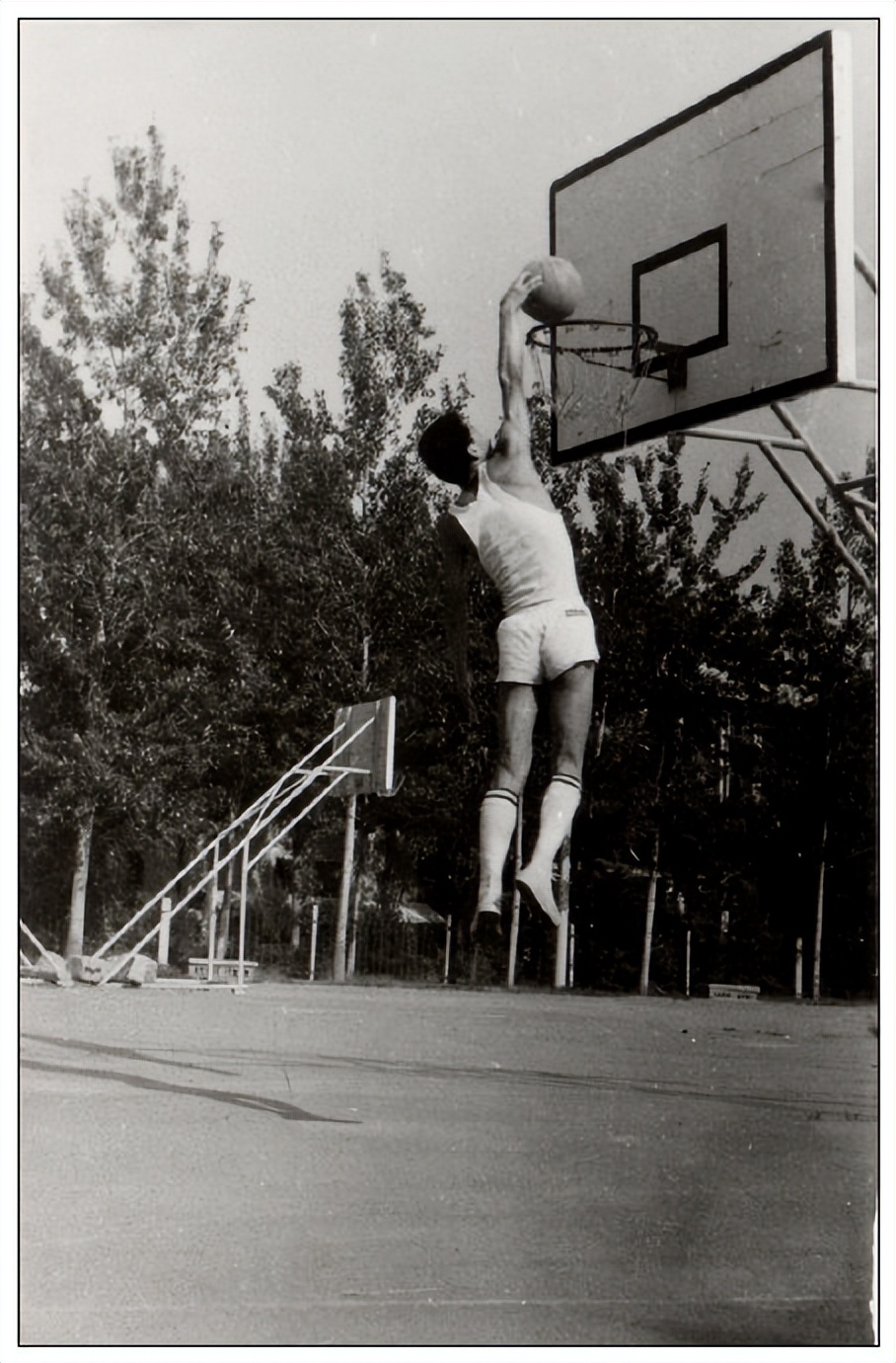 乡村篮球赛事精彩瞬间,那些年我们的篮球比赛