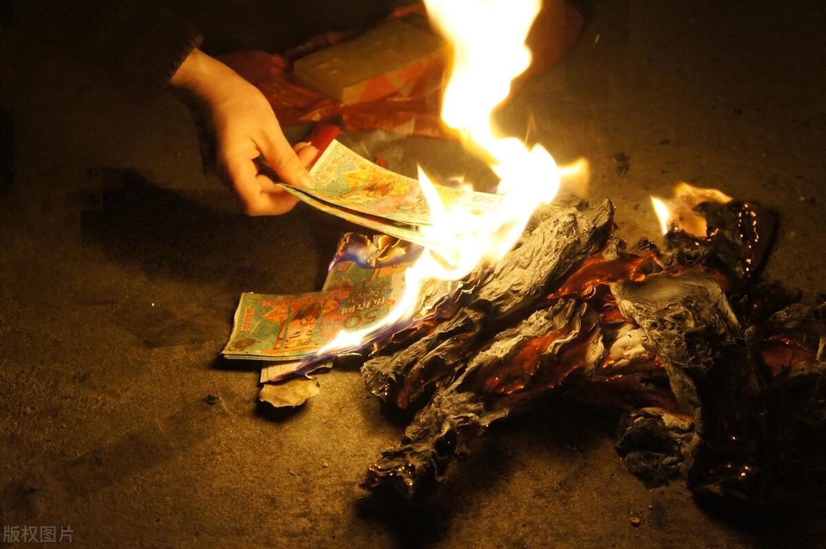 三七烧纸有什么需要注意的,三七烧纸有什么规矩