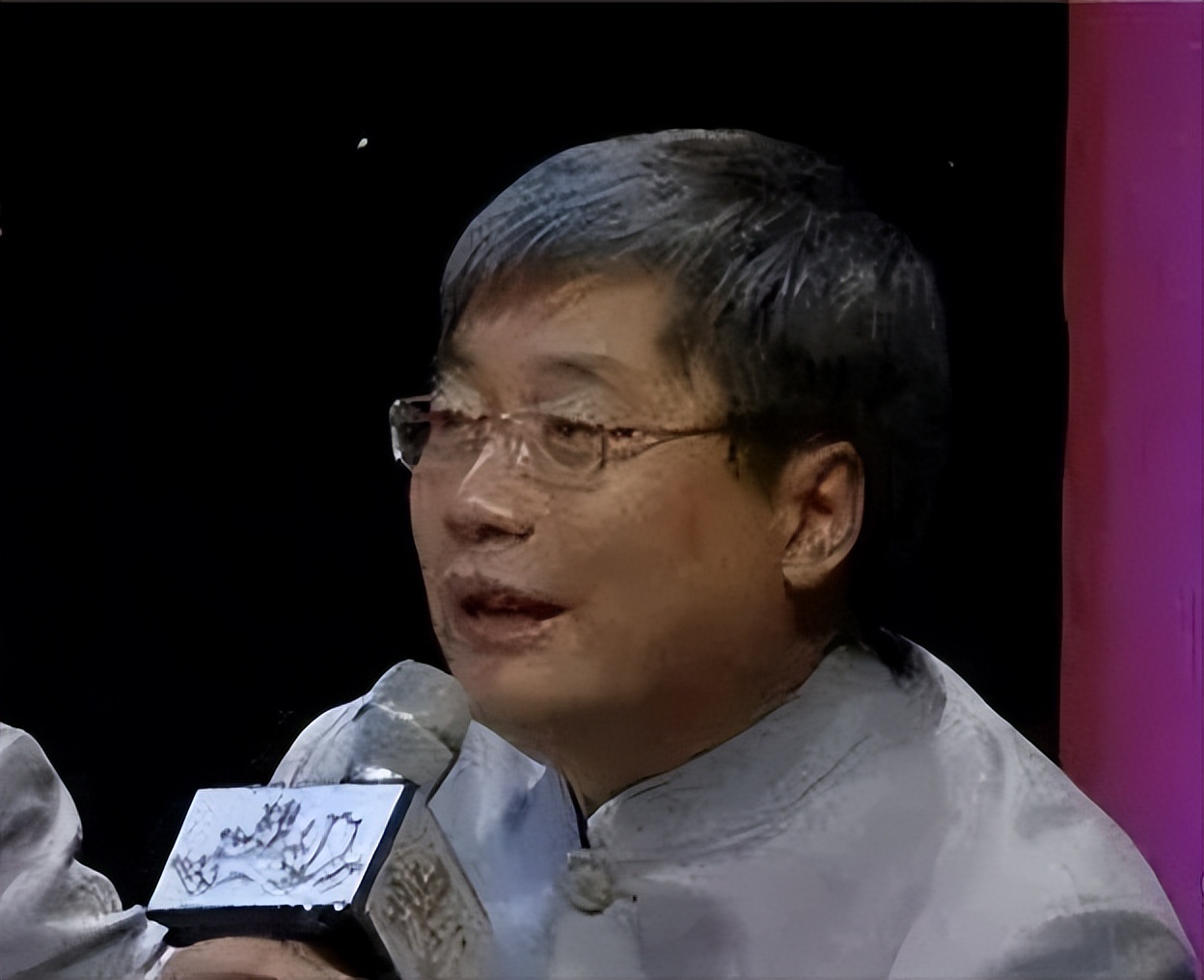 鉴宝专家17万骗走农民传家宝,鉴宝专家骗8000万后来怎么样