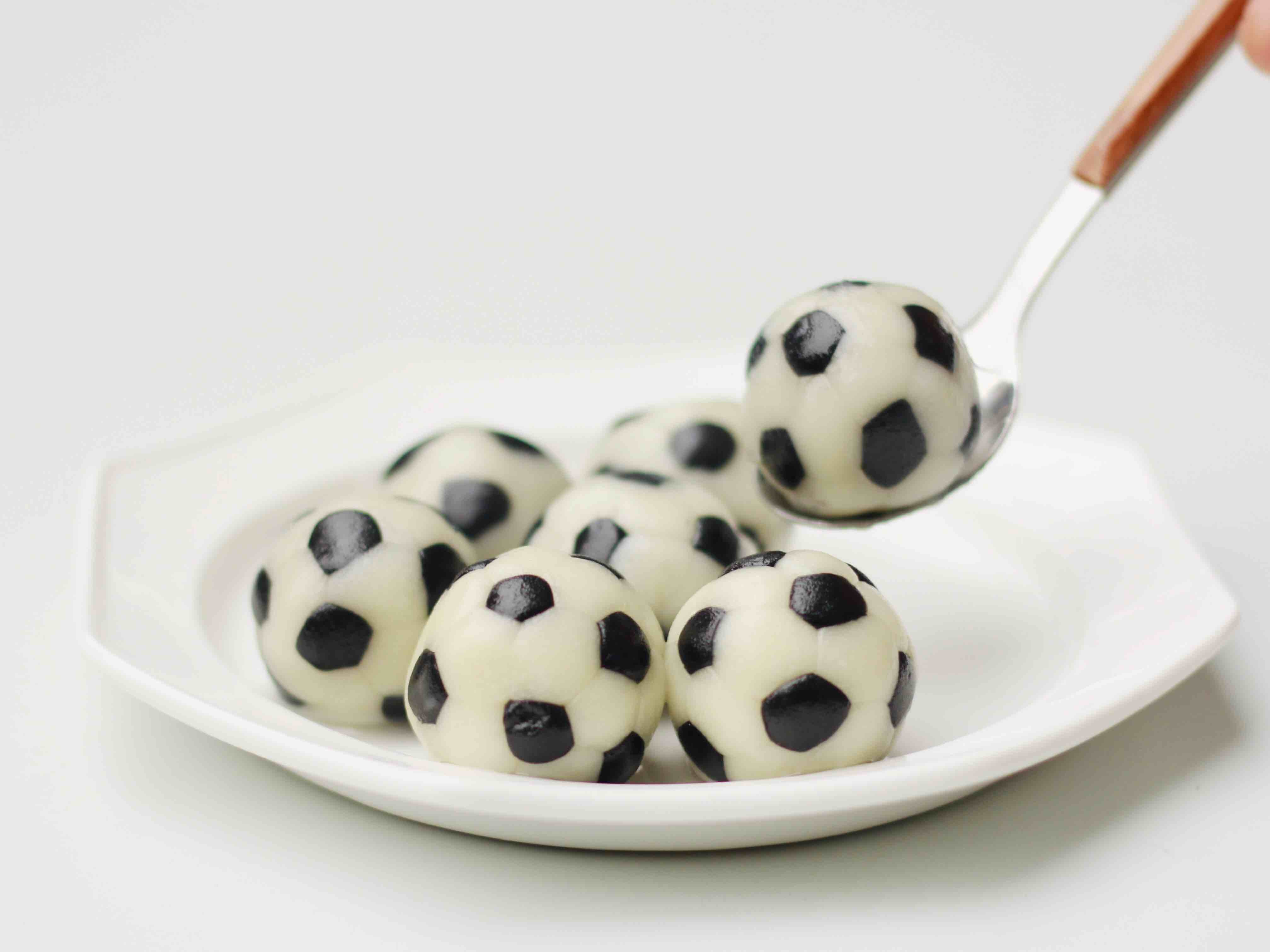 足球汤圆简单手工,足球汤圆怎么做