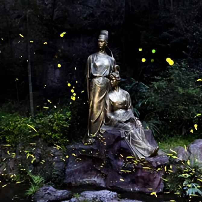 闈掔鏃呮父,鐪夊北闈掔