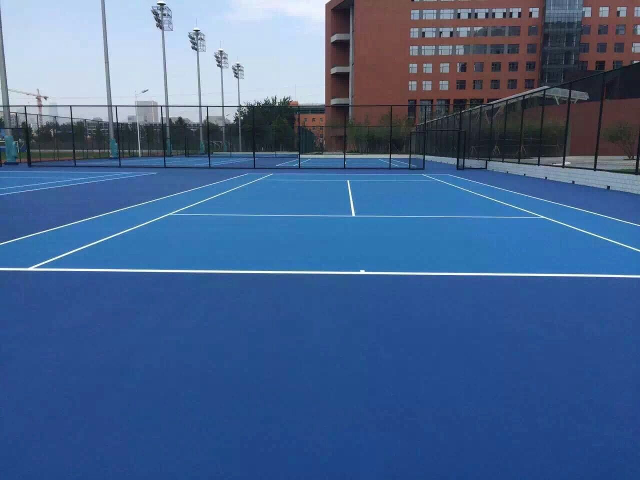 如何建网球场最省钱,如何自己搭建网球场