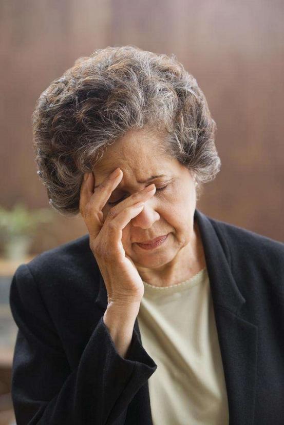 脑溢血发作前有哪些征兆,脑溢血前有十大信号记住了能救命