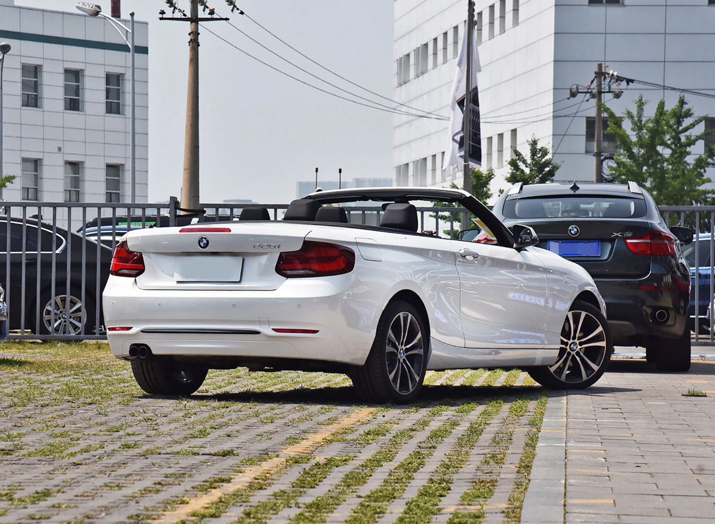 12款宝马敞篷选325好还是选320好,宝马四座敞篷车20万左右落地价格