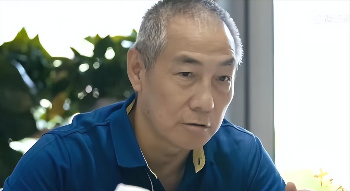 三年疫情狂赚222.8亿，男人靠“国难财”登顶富豪榜，网友：该