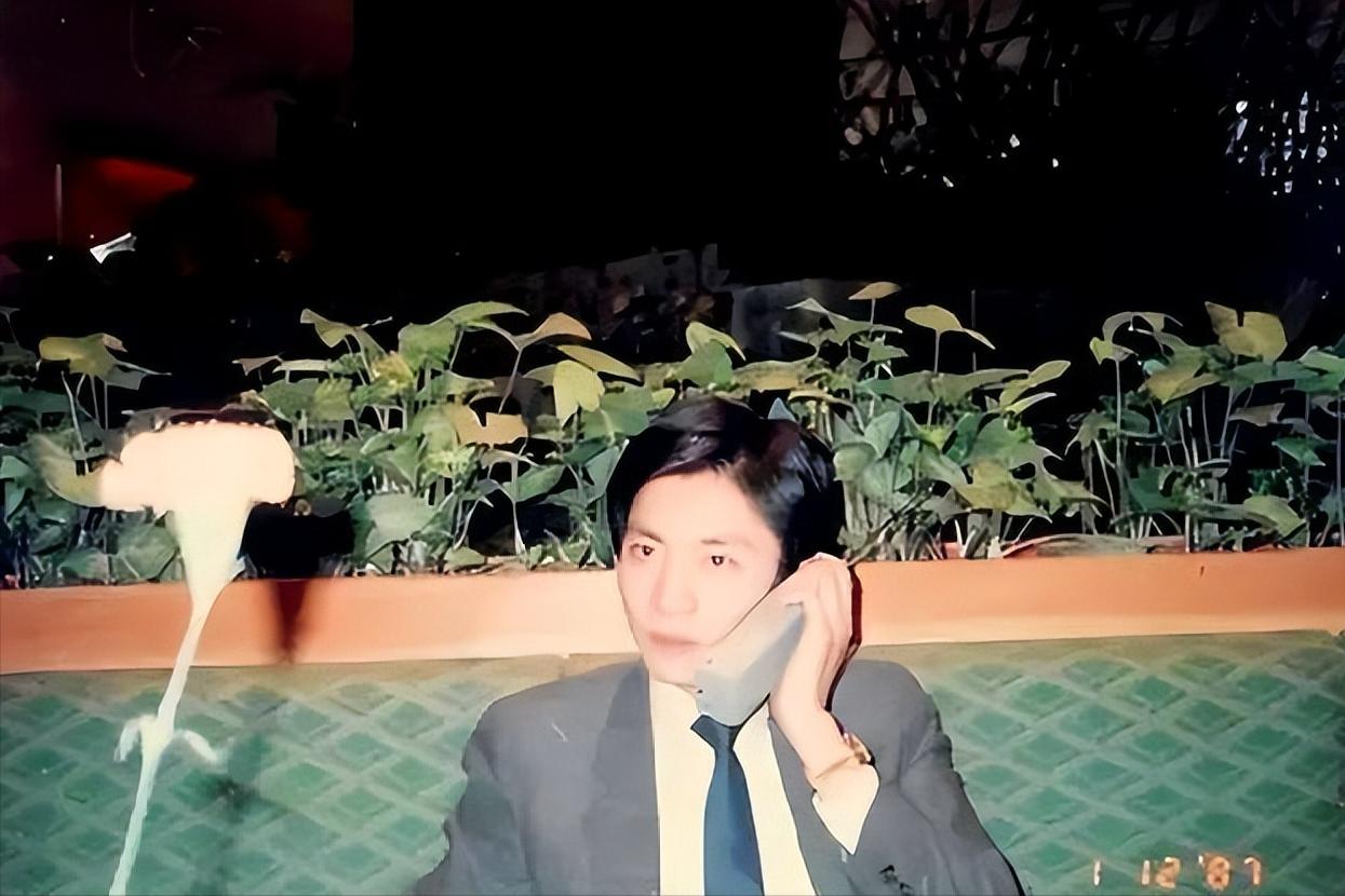 中国第一位办手机号码的人，当时号码随便选，最终他挑了什么号？