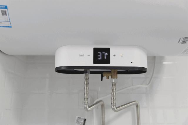 60升热水器一天洗两次澡耗电量,60升热水器一天多少电量