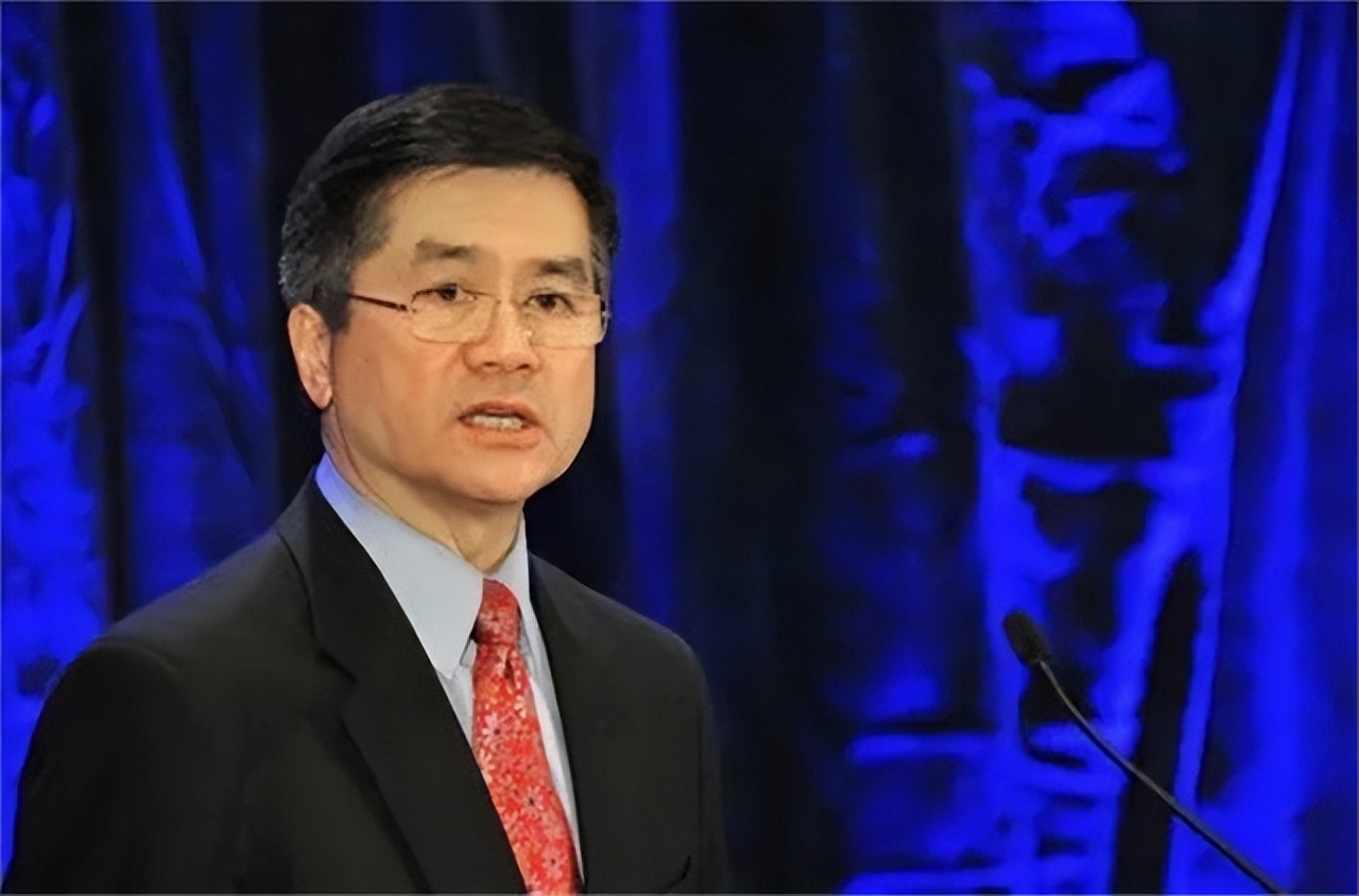 骆家辉之前的美国驻华大使,骆家辉前任大使