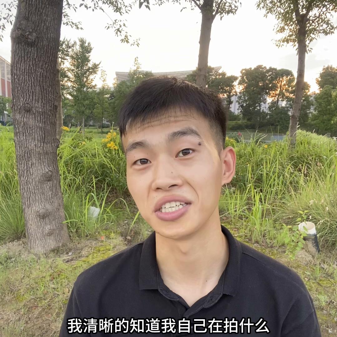 一个辍学青年回到家乡创业的故事从一无所知拿起相机八...