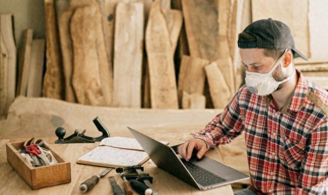 硕士4年进阿里能拿什么职级,阿里公务员月薪多少