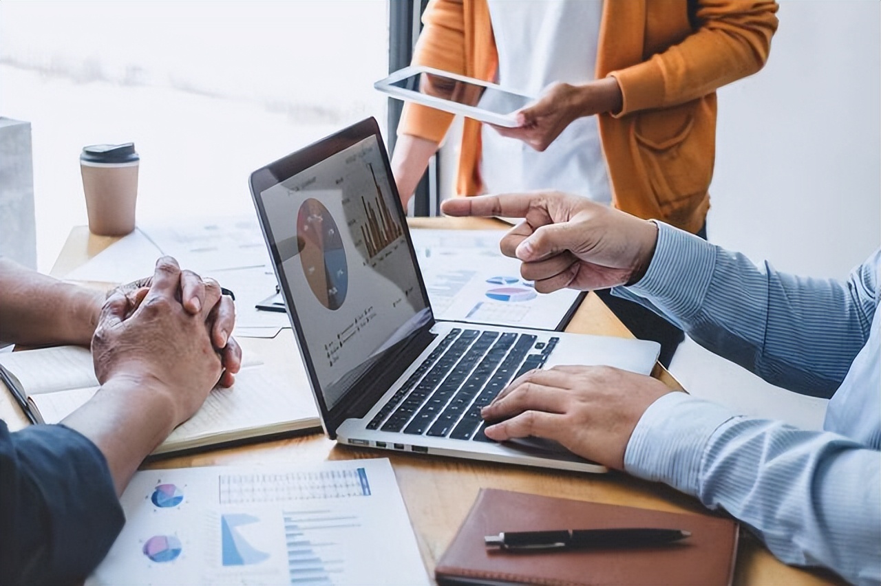 劳动关系管理100答,劳动补偿金和赔偿金能否同时要