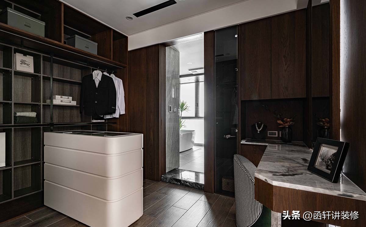 化妆台收纳省钱小技巧,化妆台的正确摆放方法