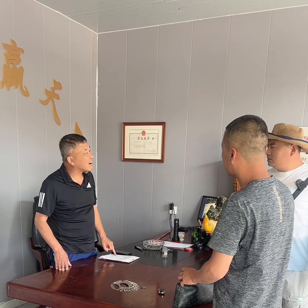 二货今天过来提车欢乐多感谢大家支持咱俩只做精品二手车☎