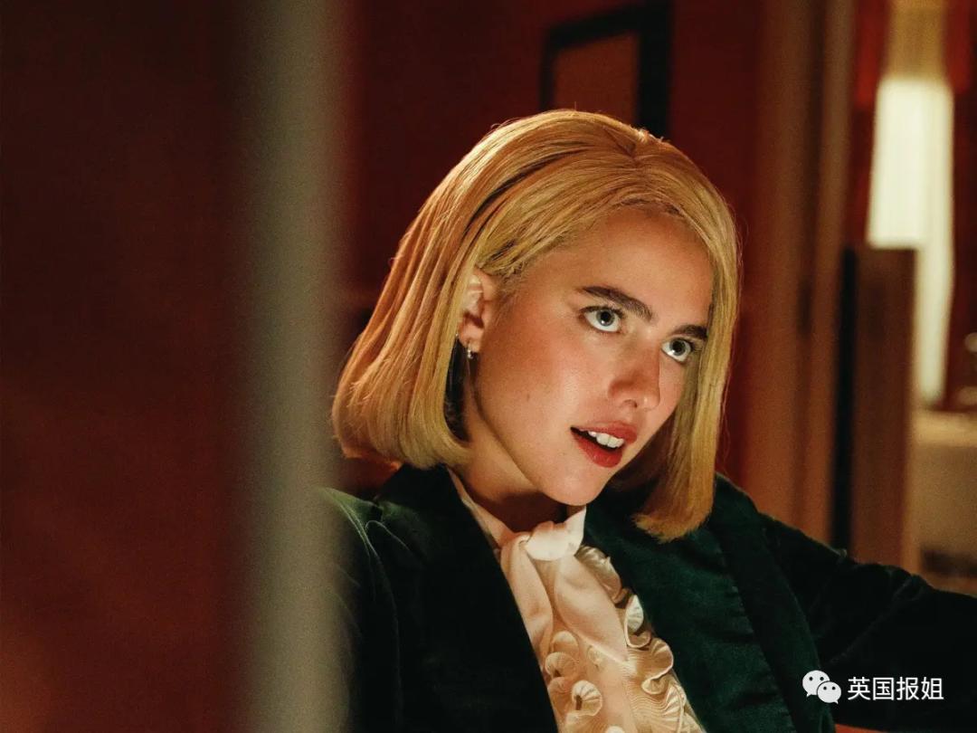 霉霉演唱会美国小姐开场自我介绍,霉霉与打雷姐现身超级碗