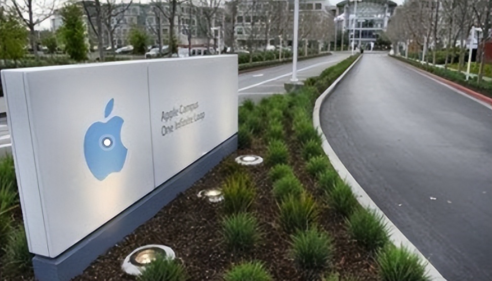 苹果5年在美投资4300亿美元,苹果投资3亿美金