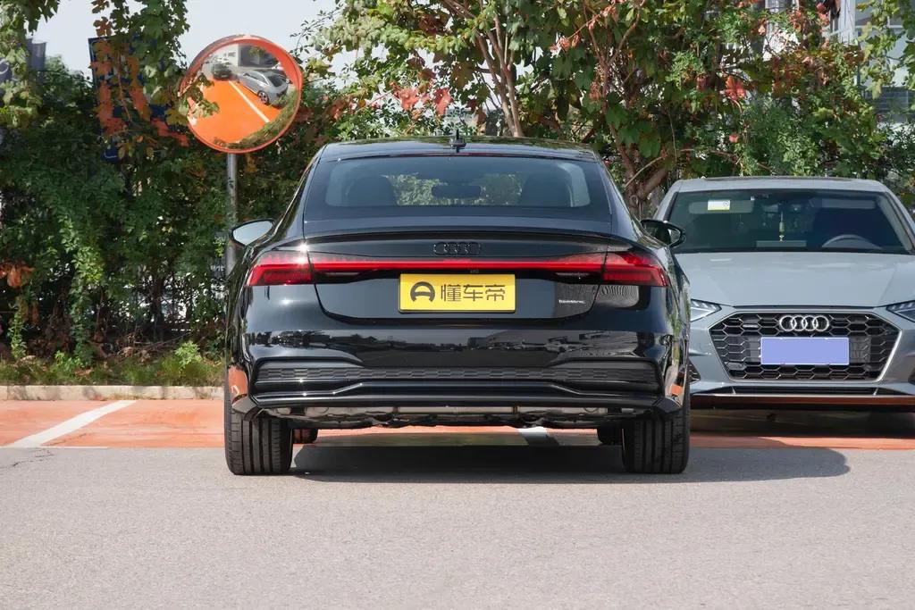 奥迪a7l落地多少钱2023款,2023奥迪a7