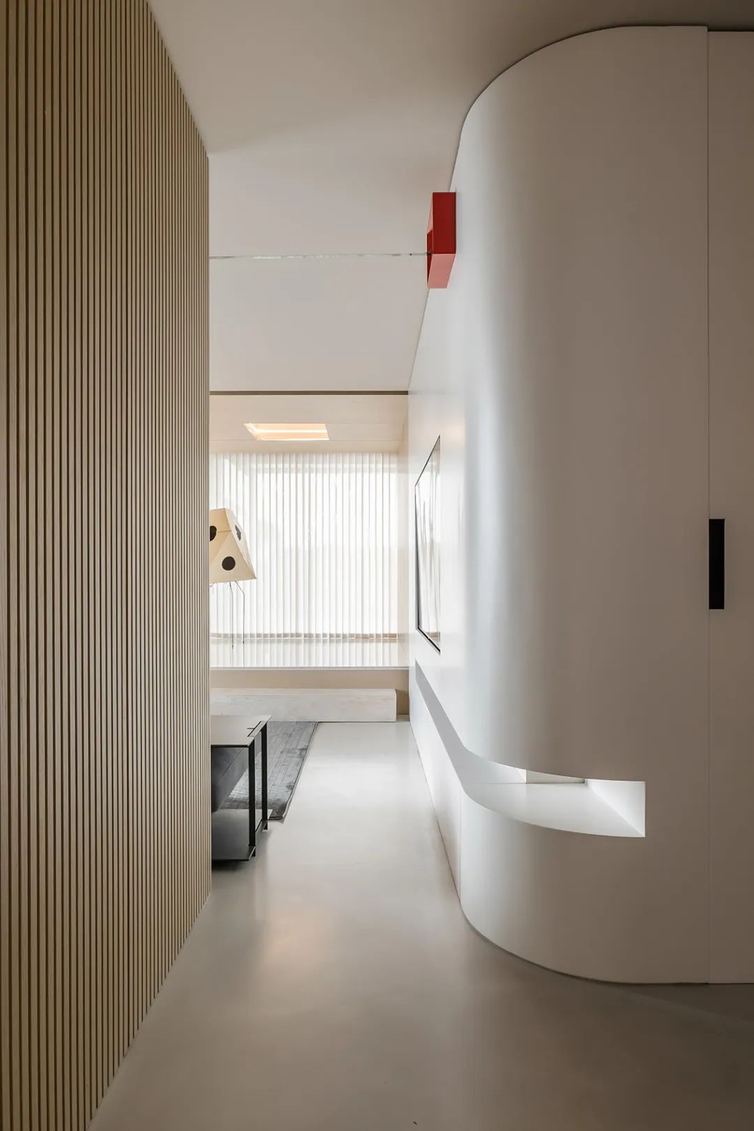 探访100个年轻人的家,居家办公如何克服父母的干扰