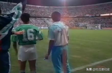 世界杯小历史,1990年世界杯F组篇,荷兰再内讧?无奈平埃及