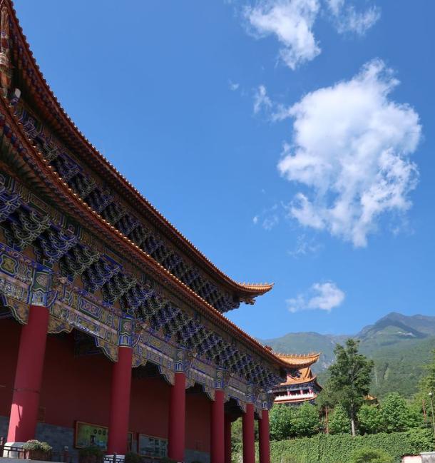 哇~终于放假了！！！可以开着大众ID4出去玩啦