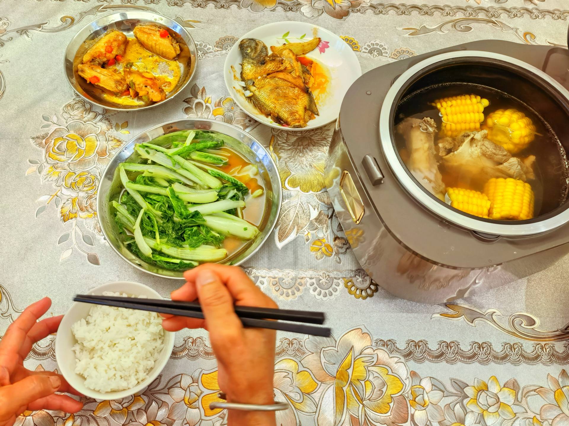 电饭煲推荐苏泊尔远红外电饭煲,苏泊尔电饭煲怎么选购