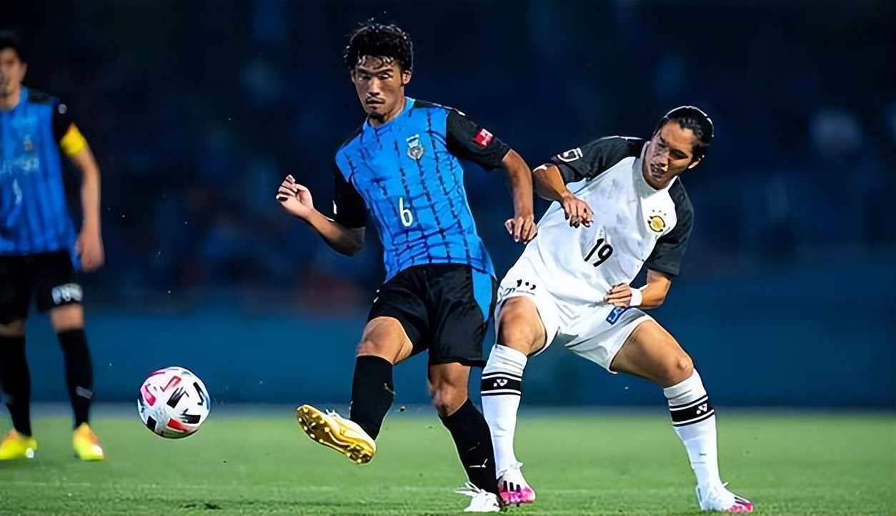 日职联川崎前锋vs柏太阳神半全场,日职足球柏太阳神对战横滨水手