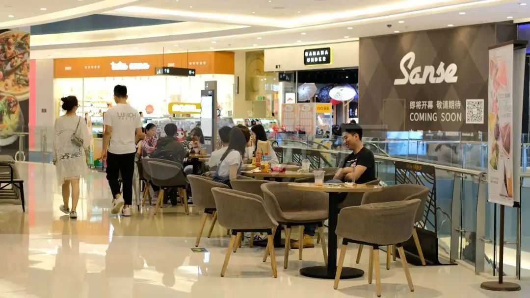 年轻人开奶茶店的优势和劣势,新开奶茶店的出路