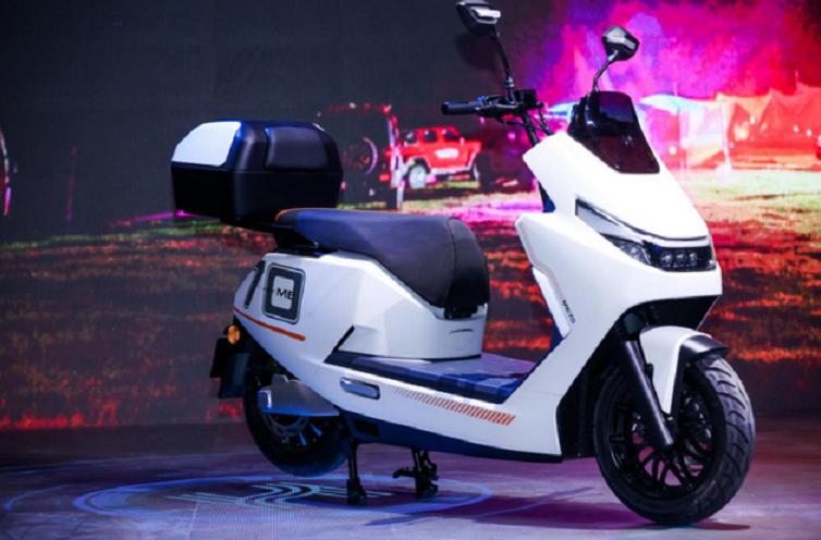 雅迪冠能小飞象3.0与哈啰b61,哈啰a86与雅迪dq6对比