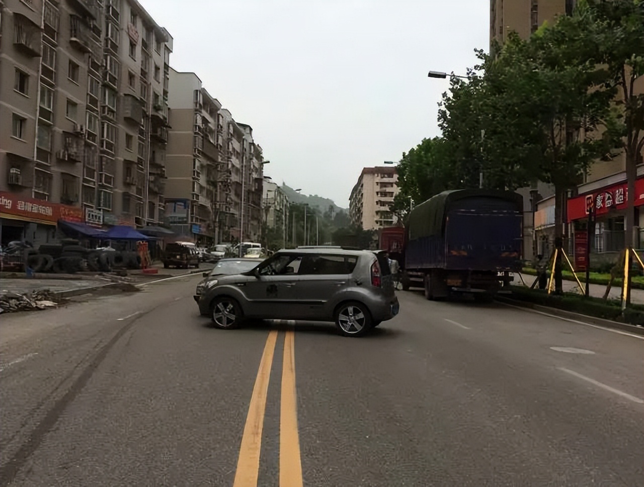 出了交通事故必须要拍六张照片吗,发生交通事故需要拍哪几张照片