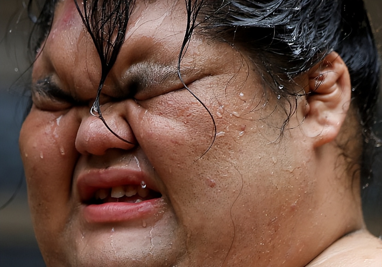 日本的“奇葩”职业!臀部清洁师,猫狗粮试吃员,还有下跪道歉师