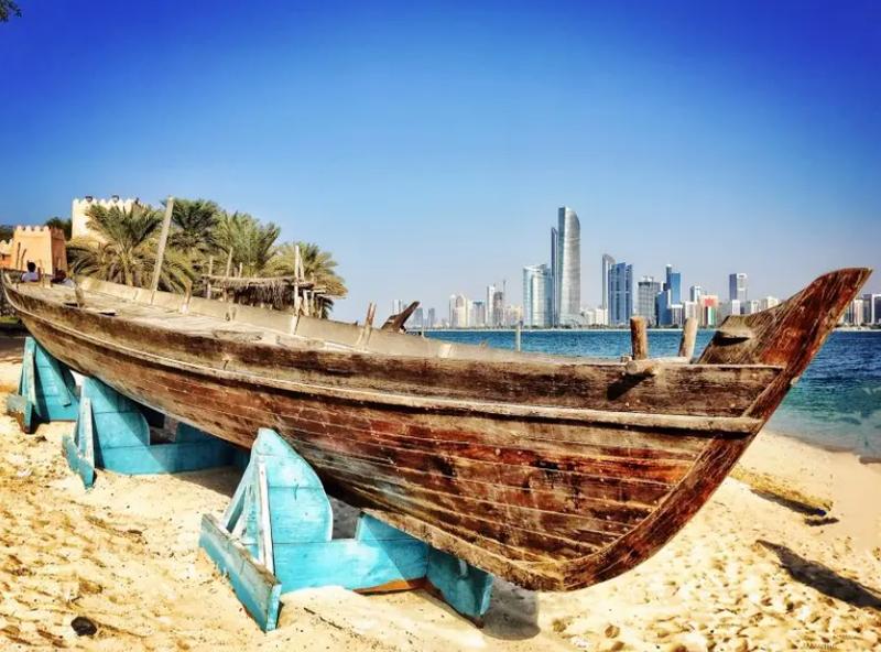 一半海水一半沙漠——到阿布扎比去