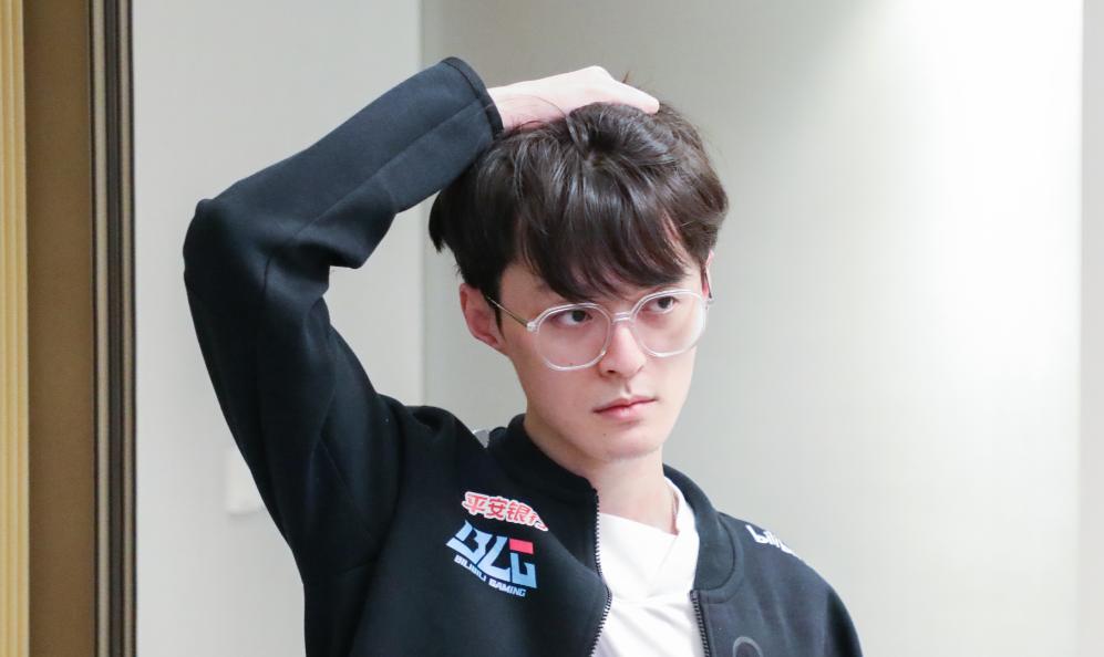 blg的刘青松和wbg的刘青松,blg刘青松不让uzi上场就转会