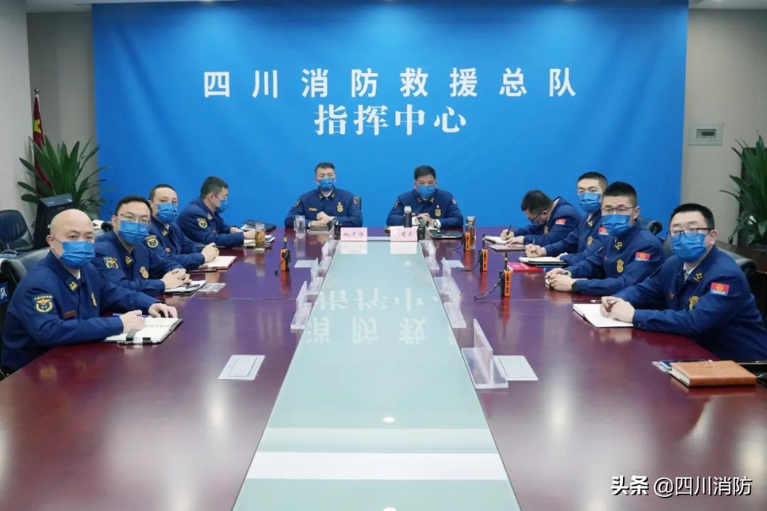 “春节我在岗·万家灯更亮”系列报道（一）|四川消防守护您的温暖除夕