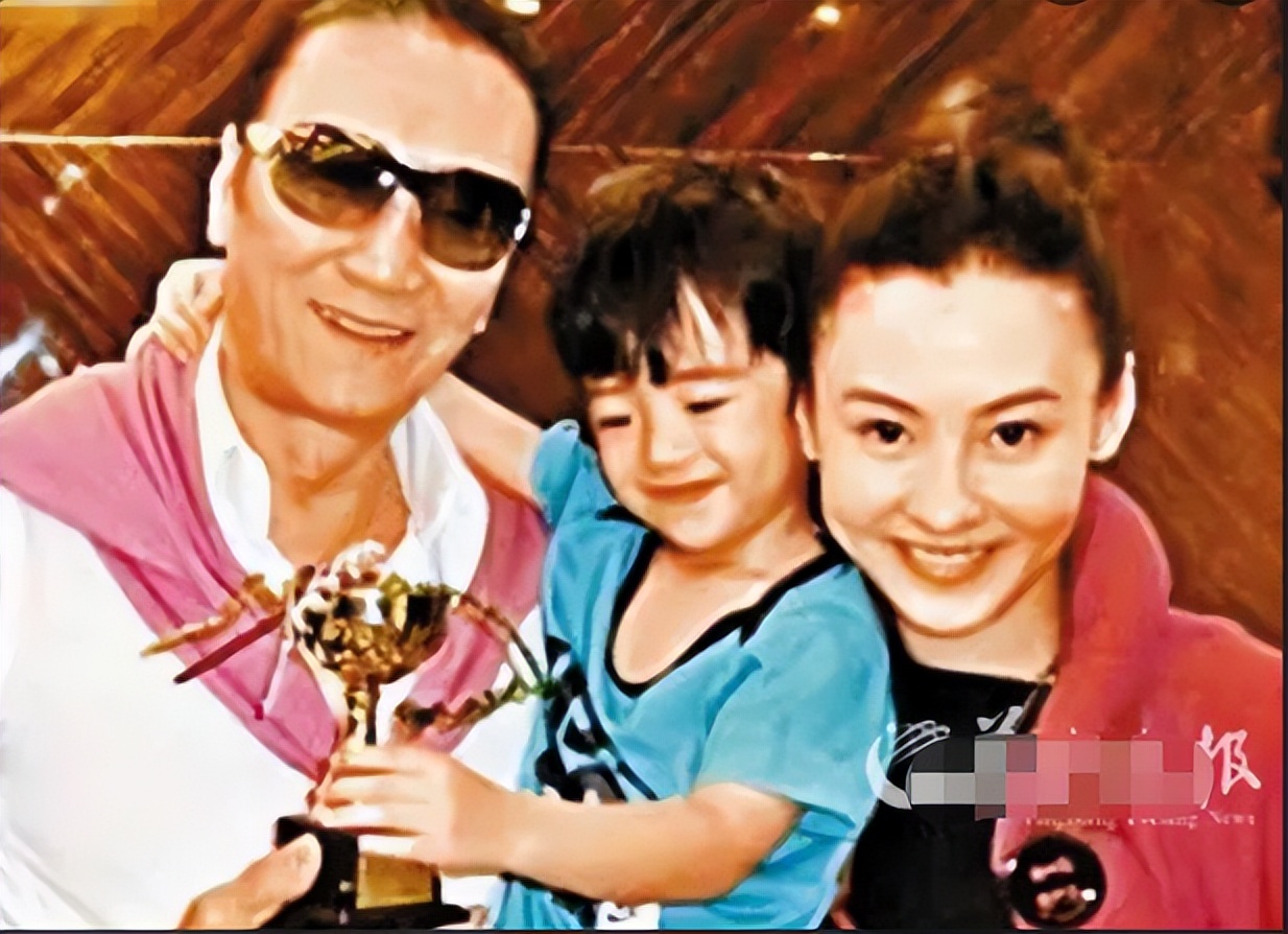 谢贤刘德华谢霆锋,谢贤李小龙视频