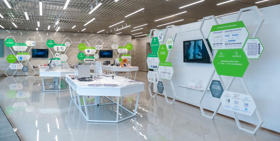 富士胶片集团,富士胶片战略与产品转型