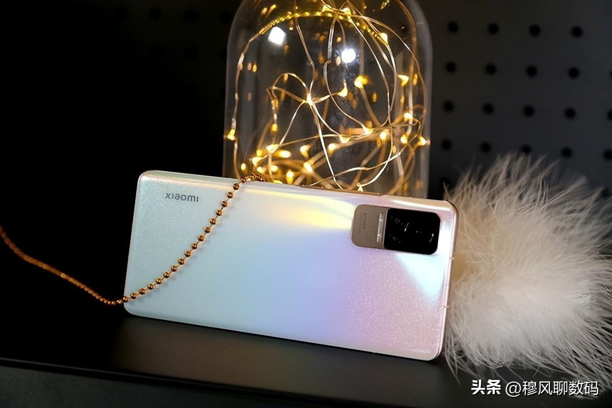 小米发布599元手机,小米将旗舰配置下放至千元机