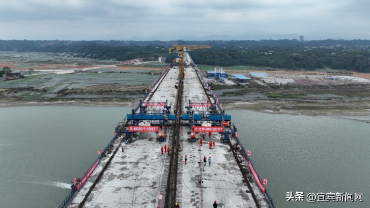 冲刺“年终考”宜宾拼出全年发展好成绩