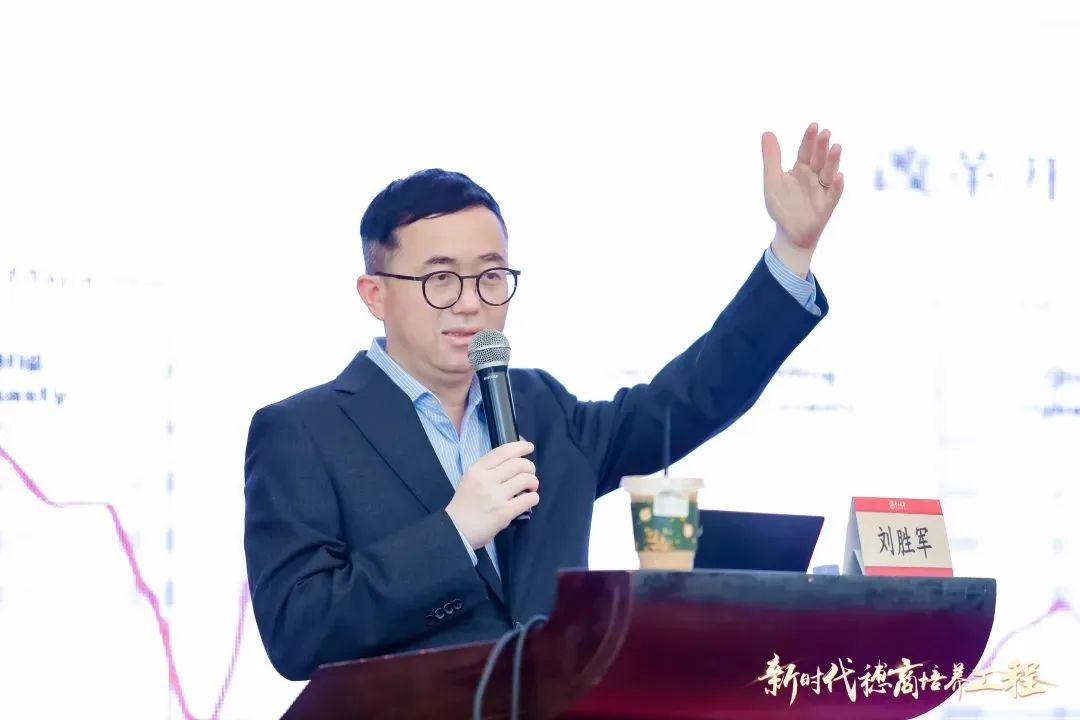 俄罗斯叛乱24小时惊魂背后的“信息密码”