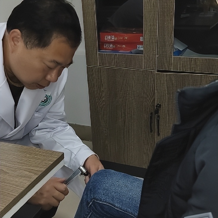 重庆市痛风专家高锋,高锋医生