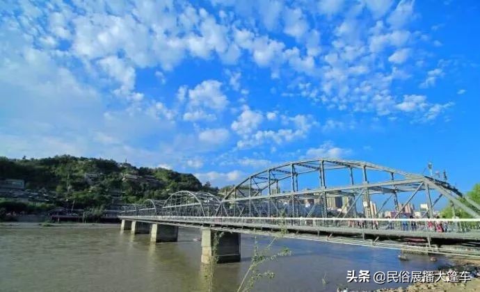 甘肃45怪好厉害，肃女登台万女衰，捡块石头发大财,中集