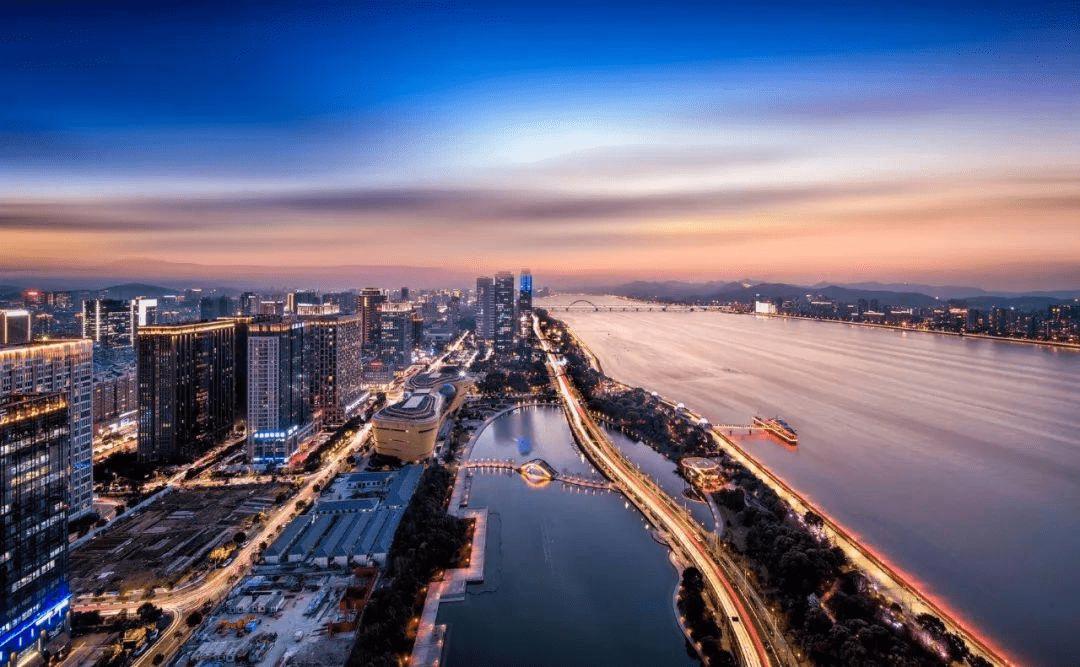 谦寻控股拿地,谦寻杭州有限公司