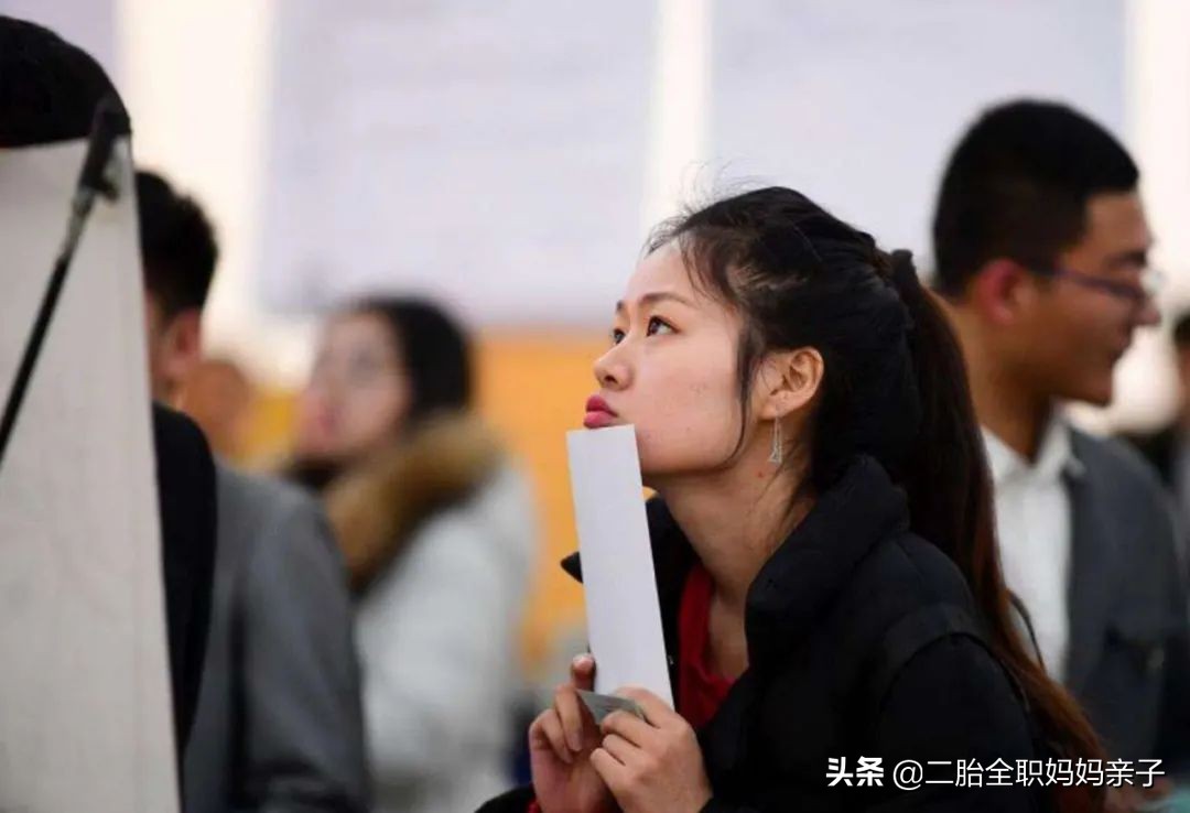 “灭”加一笔啥字？面试的考题，很多本科生答错，仅一人赢得工作