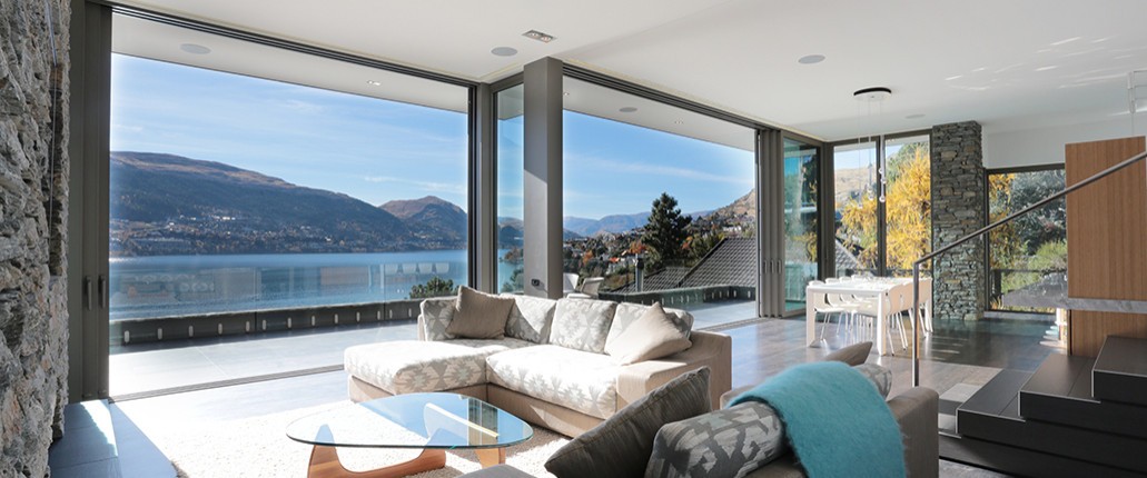 别墅装low-e玻璃影响室内采光吗,lowe玻璃窗好还是超白玻璃窗好