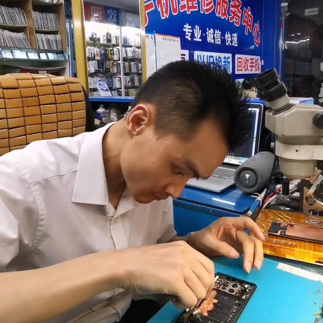 华为mate30pro维修换屏视频,华为mate30pro手机维修换屏