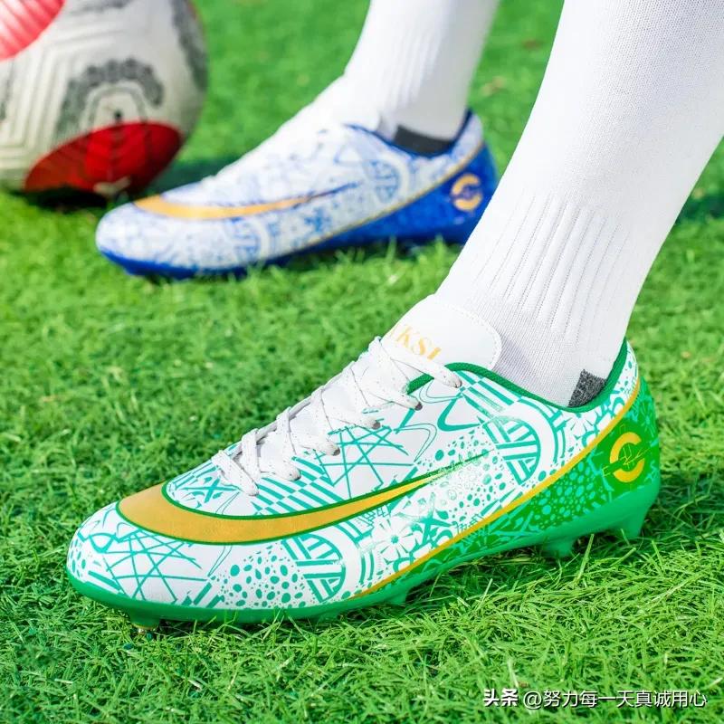 中大童8-15岁足球鞋硬钉,39.5码碎钉足球鞋