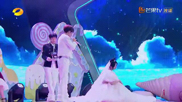 张栋梁王心凌2017,王心凌张栋梁同框演唱会